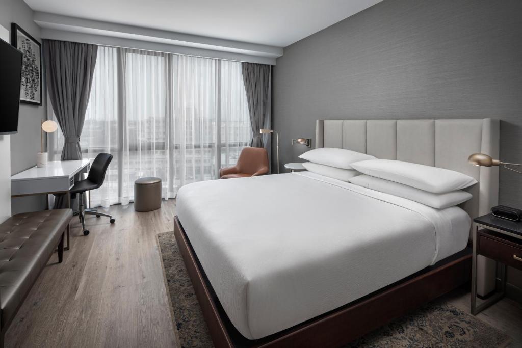 Four Points by Sheraton Flushing Hotels queens new york